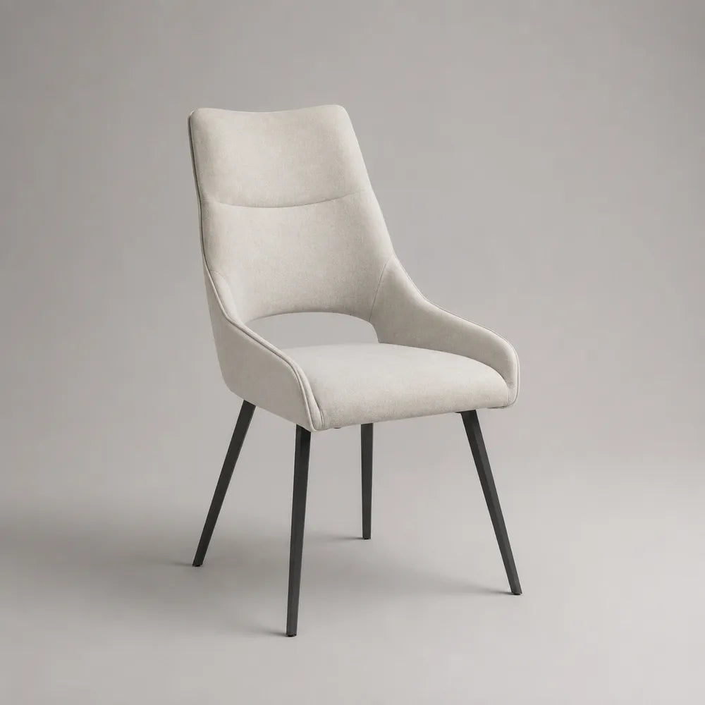 Sedia da pranzo imbottita in tessuto poliestere beige con gambe in acciaio verniciato nero 55 x 60 x 85 cm