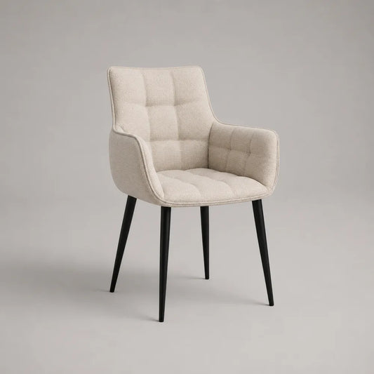 Poltroncina da pranzo con braccioli in tessuto bouclé beige e gambe in acciaio nero 60 x 60 x 82 cm